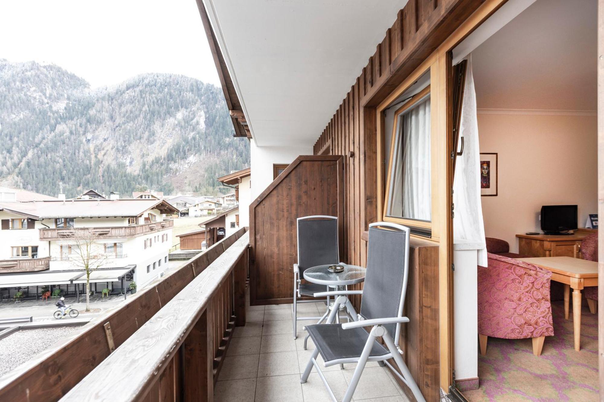 Heart Hotel Nordstern Mayrhofen Exterior photo