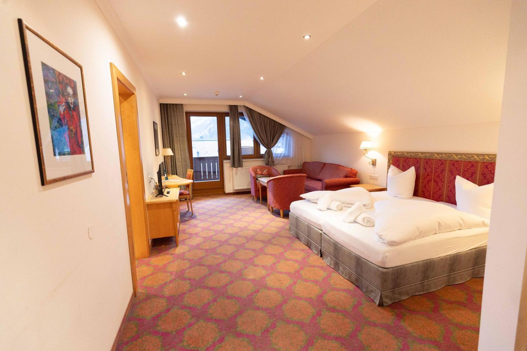 Heart Hotel Nordstern Mayrhofen Exterior photo