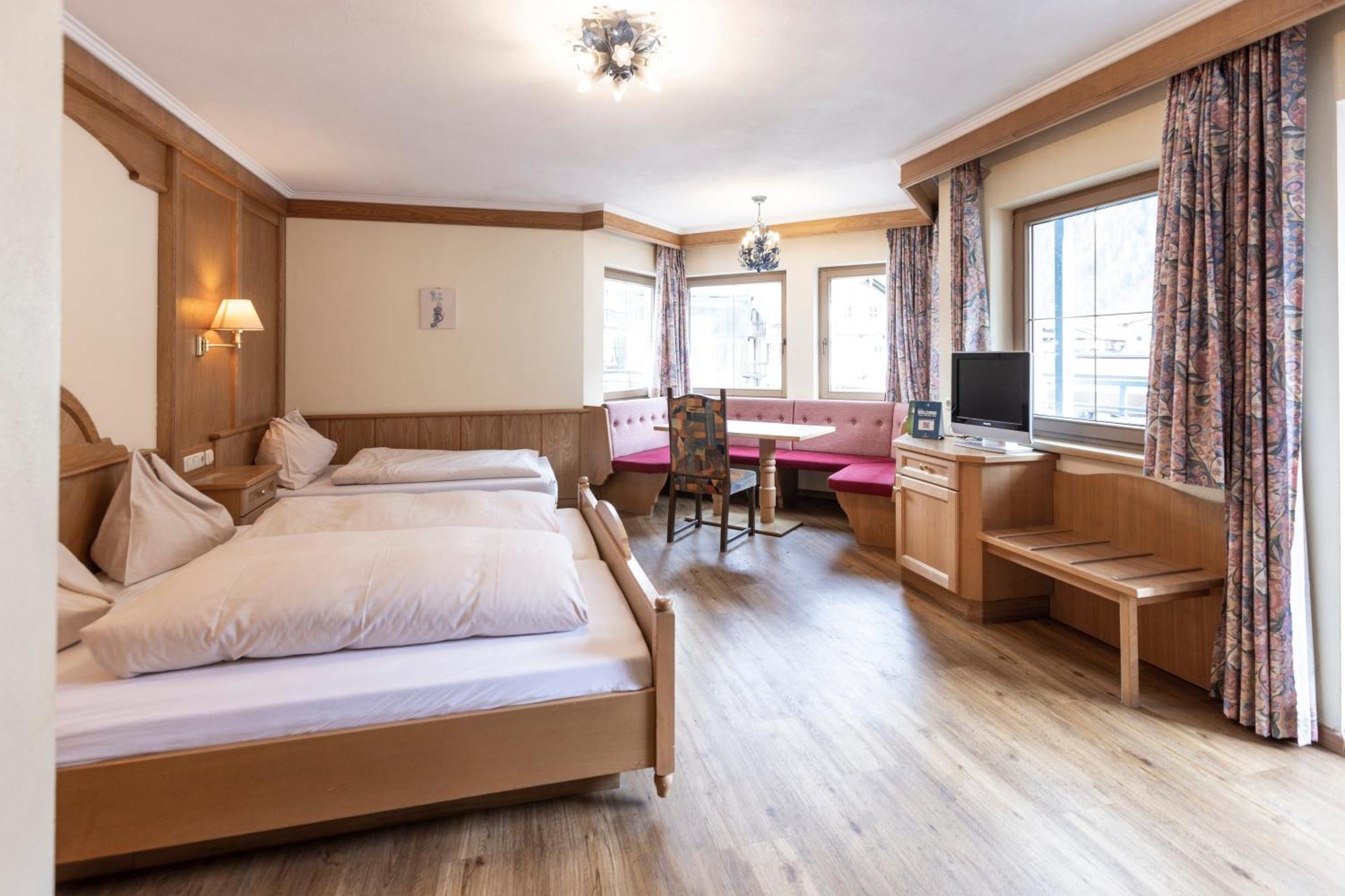 Heart Hotel Nordstern Mayrhofen Exterior photo