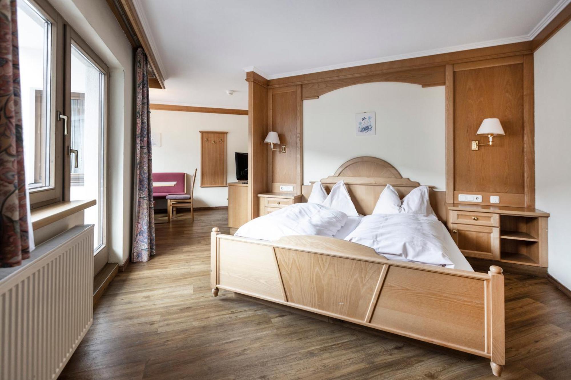 Heart Hotel Nordstern Mayrhofen Exterior photo